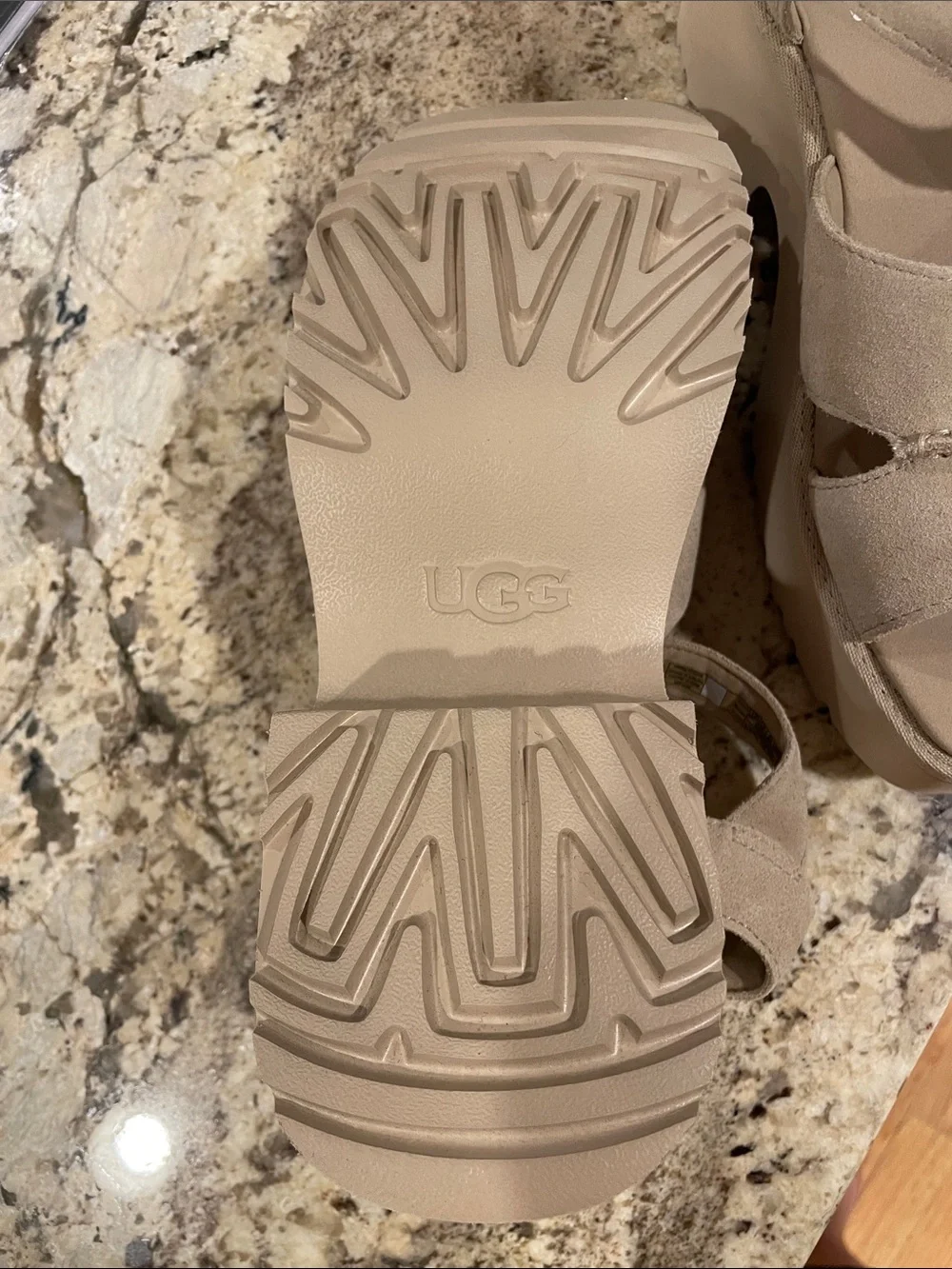 NWT UGG Women’s Tan Platform Sandal with Ankle Strap
